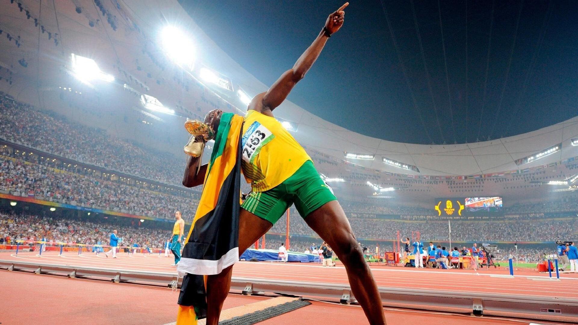 山东泰山主场奏凯，费莱尼徐新联袂建功提前三轮锁定中超冠军